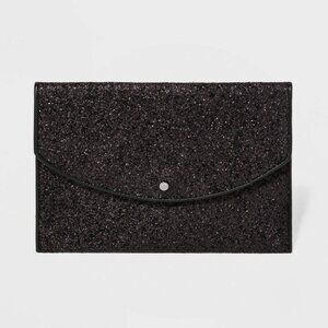 Magnetic Closure‎ Glitter Clutch - a New Day Black